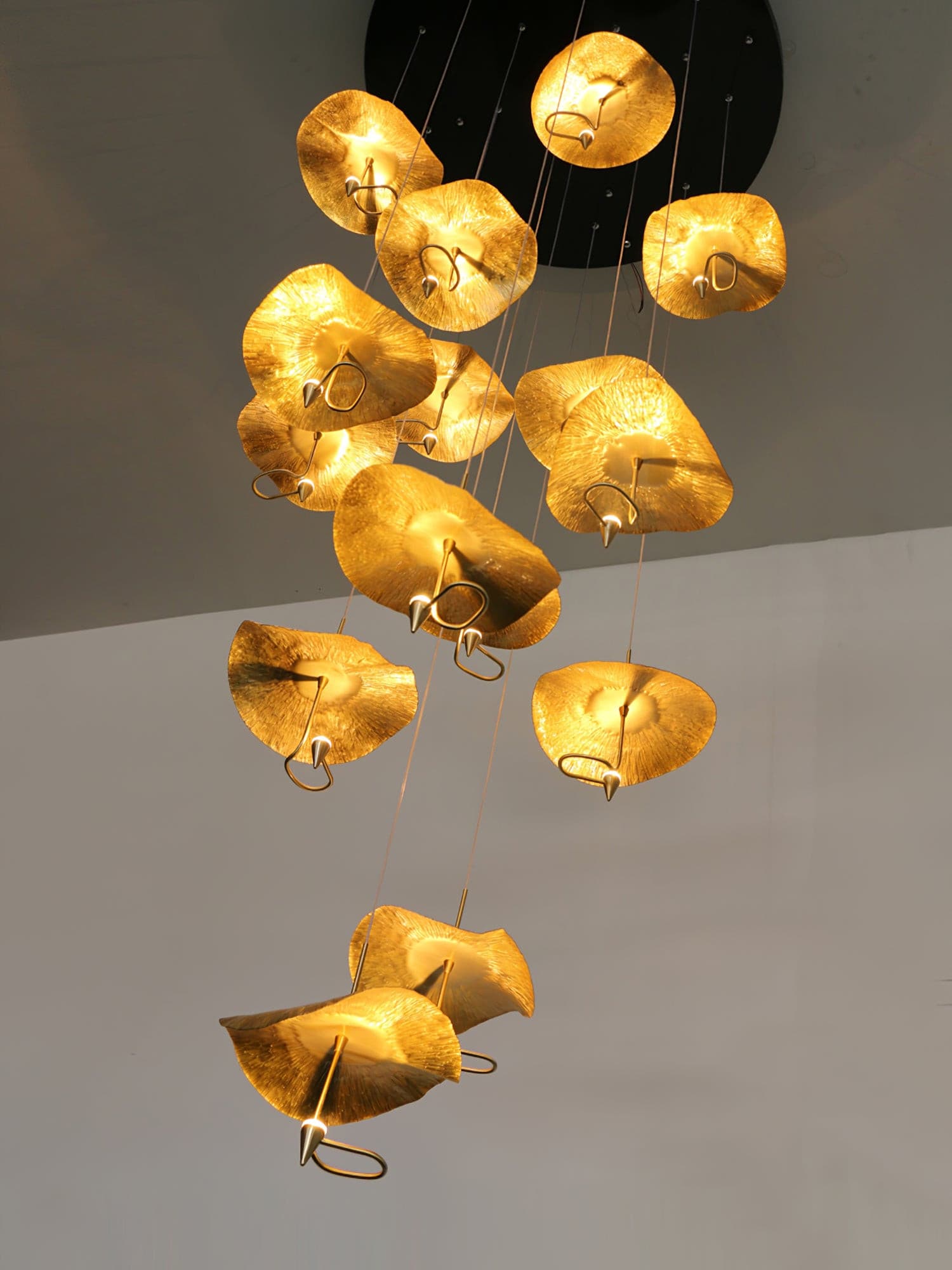 Lotus Leaf Chandelier - Nuvé