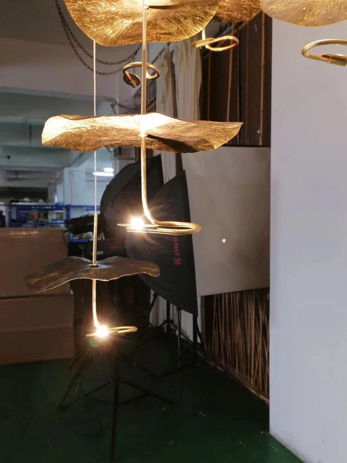 Lotus Leaf Chandelier - Nuvé
