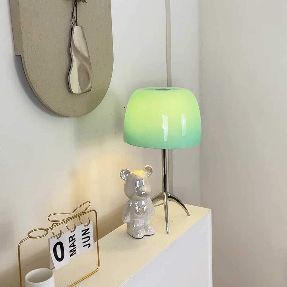 Lumiere Glass Table Lamp - Nuvé