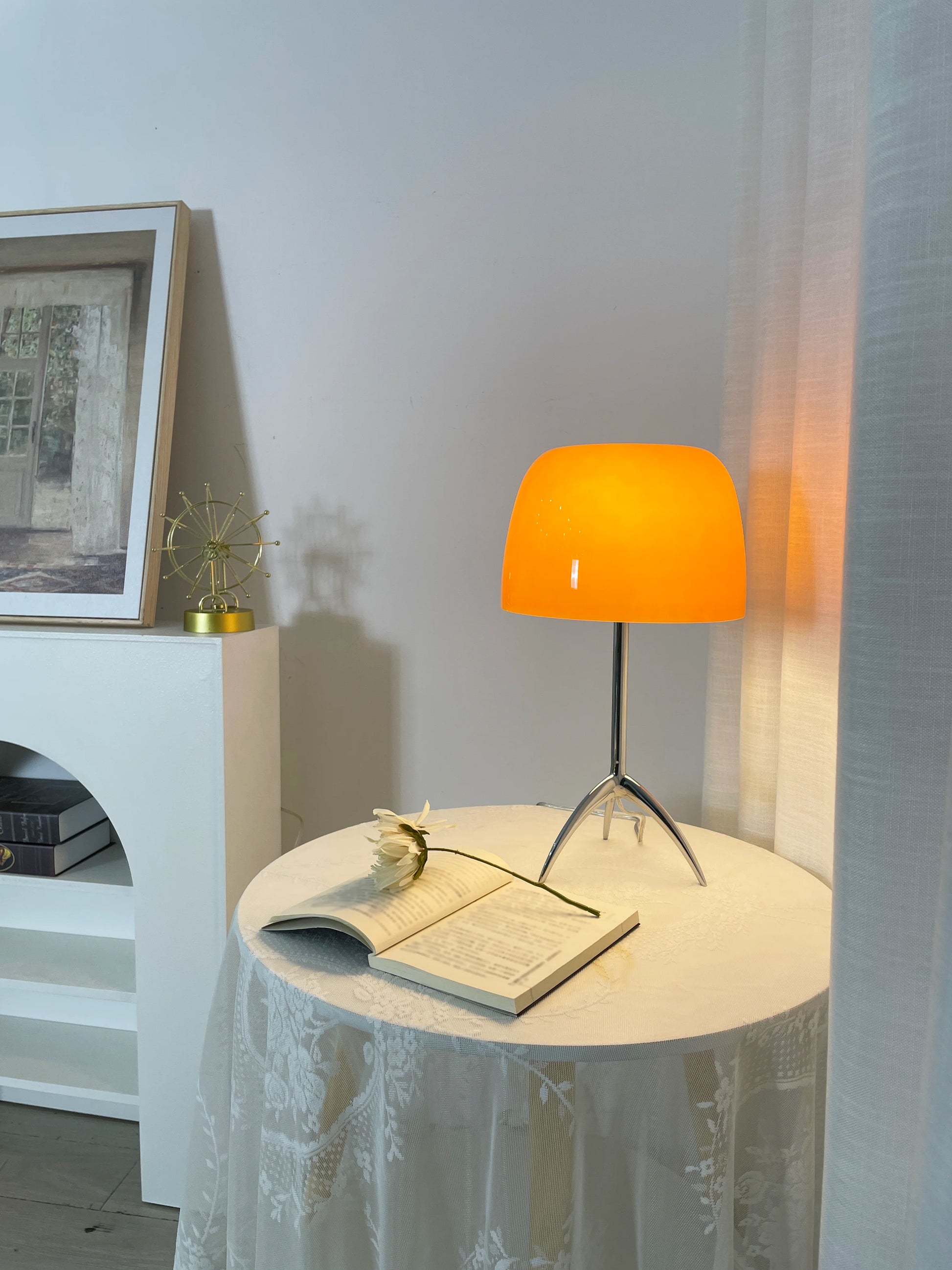 Lumiere Glass Table Lamp - Nuvé
