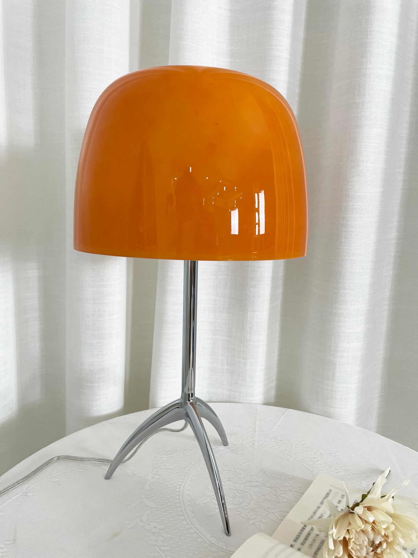 Lumiere Glass Table Lamp - Nuvé