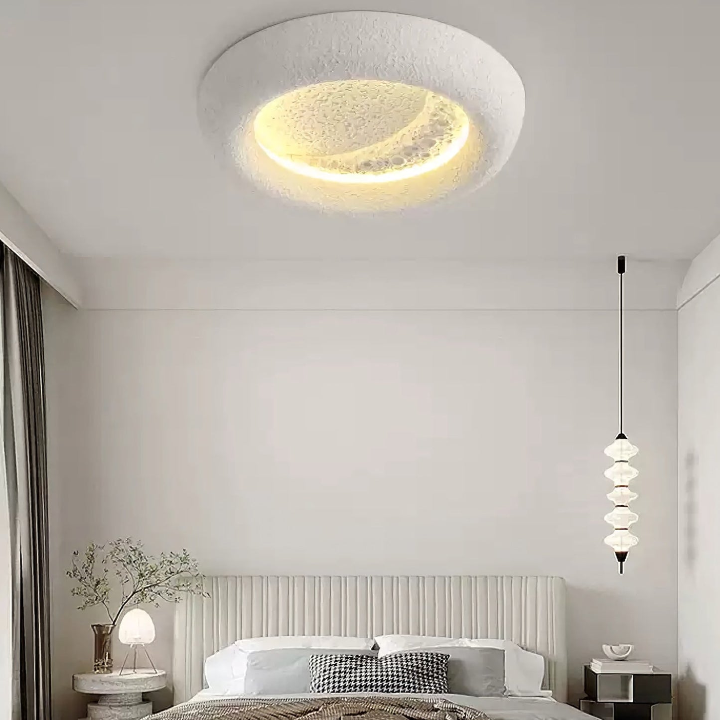 Lunar Glow Ceiling Light - Nuvé