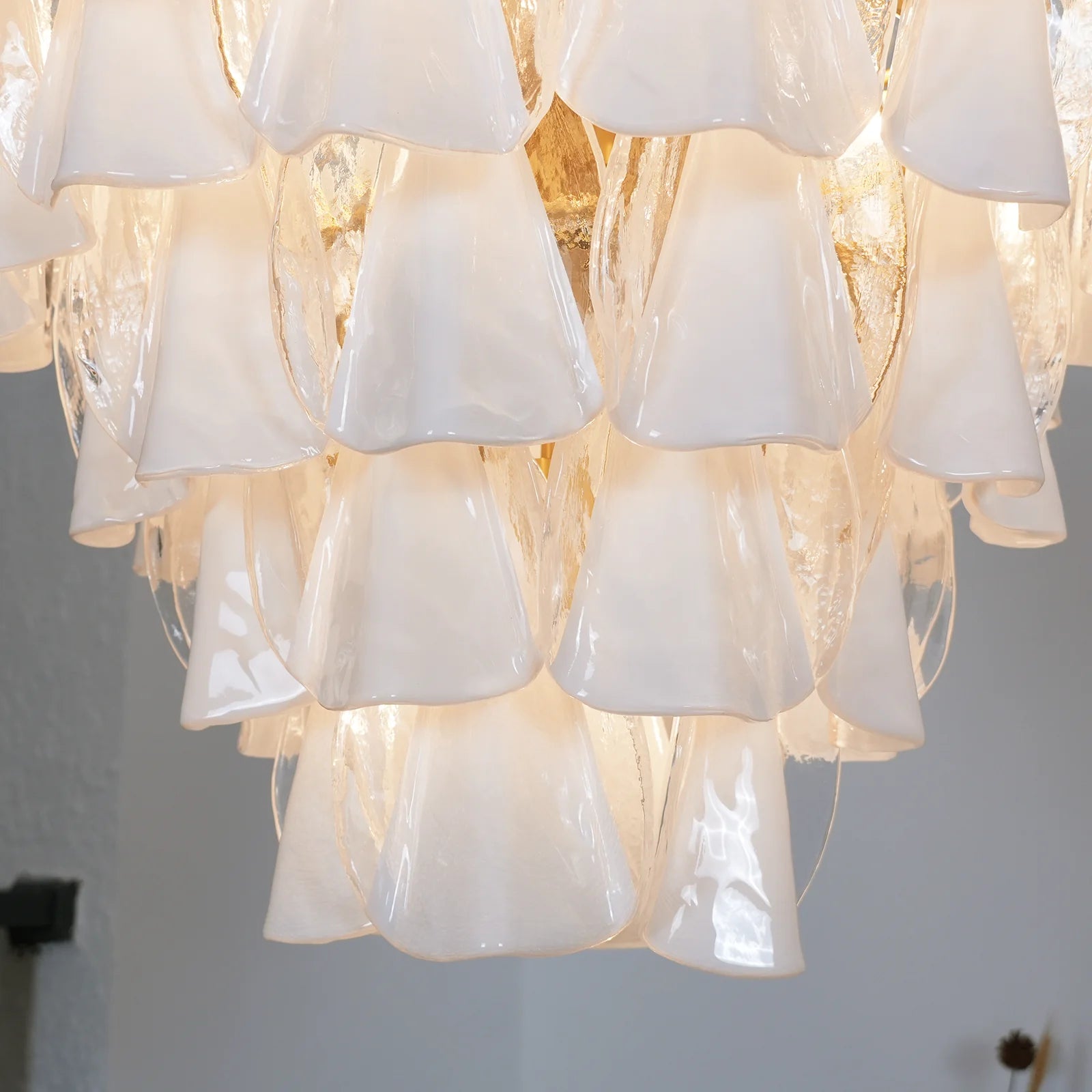Lunara Murano Glass Chandelier - Nuvé