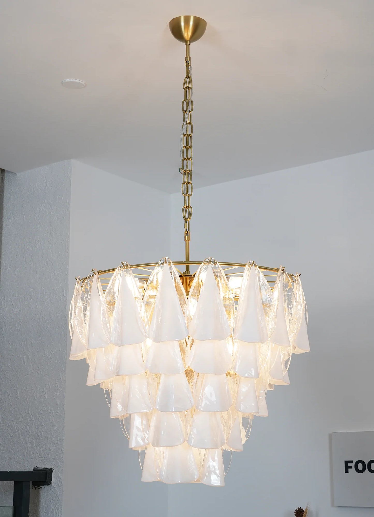 Lunara Murano Glass Chandelier - Nuvé