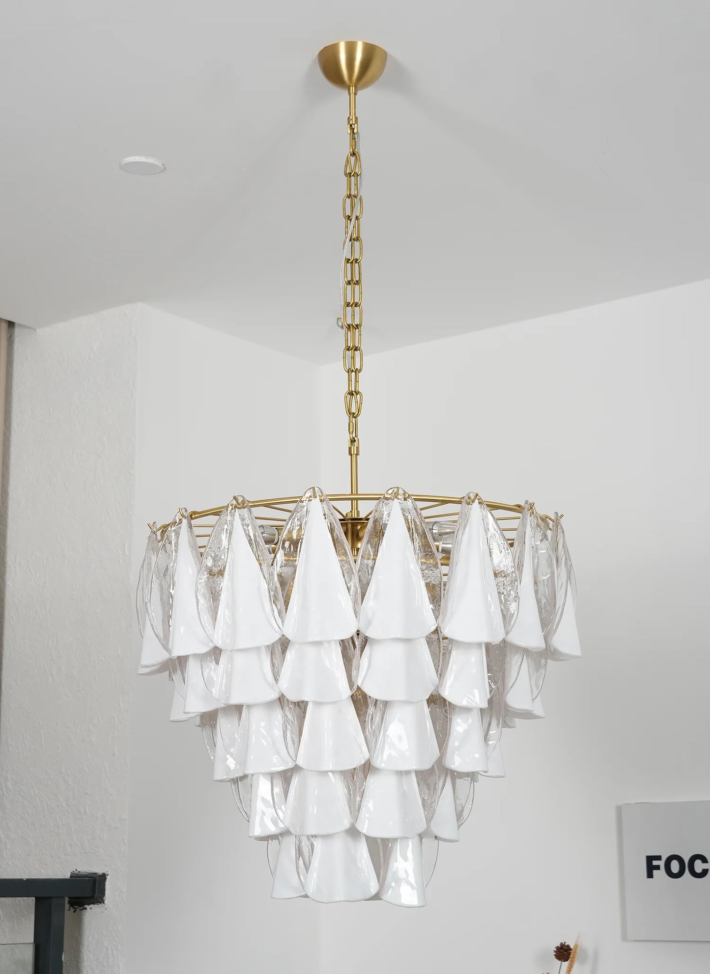 Lunara Murano Glass Chandelier - Nuvé