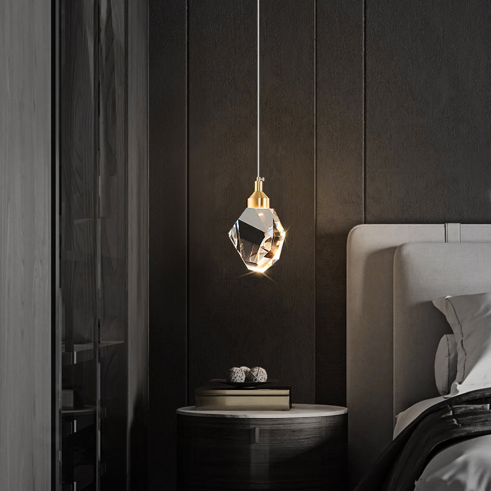 Luxe Prism Crystal Pendant Light - Nuvé