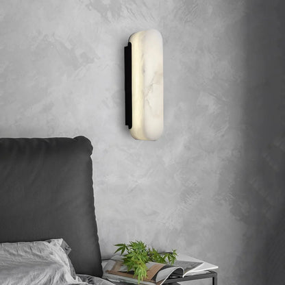 Luxury Alabaster Vertical Wall Lamp - Nuvé