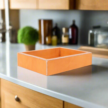 Monedas | Cedar Wood + Leather Valet Tray - Nuvé