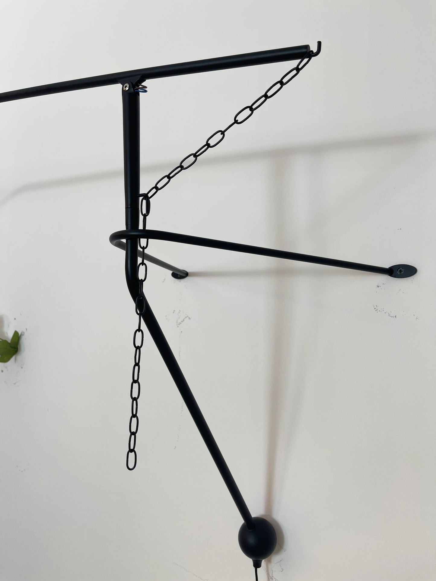 Spiral Mantis Arm Wall Lamp