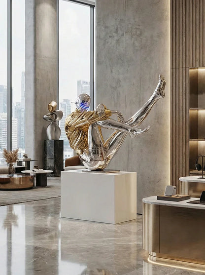 Mechanical Technology Goddess sculpture floor lamp by Korewolamp featuring intricate mechanical design and modern artistic style.