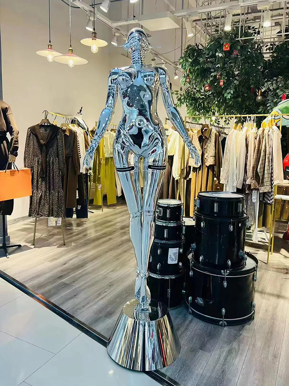 Mechanical Technology Goddess Sculpture Floor Lamp - Nuvé
