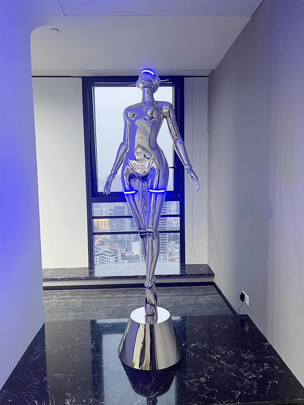 Mechanical Technology Goddess Sculpture Floor Lamp - Nuvé