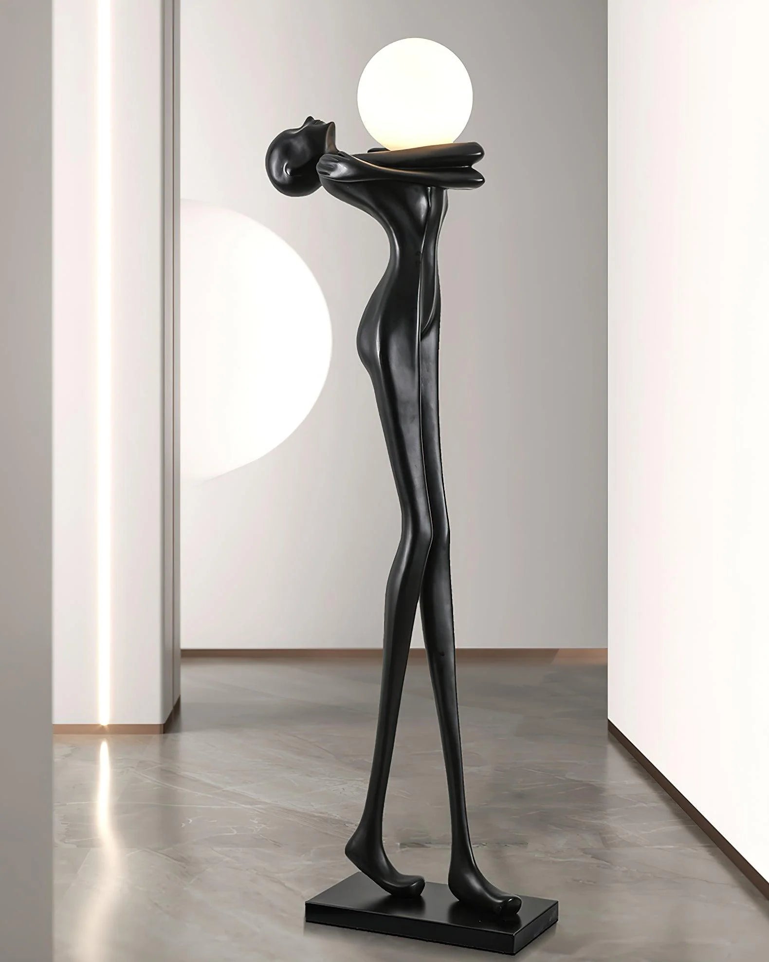 Moca Sculpture Figure Floor Lamp - Nuvé