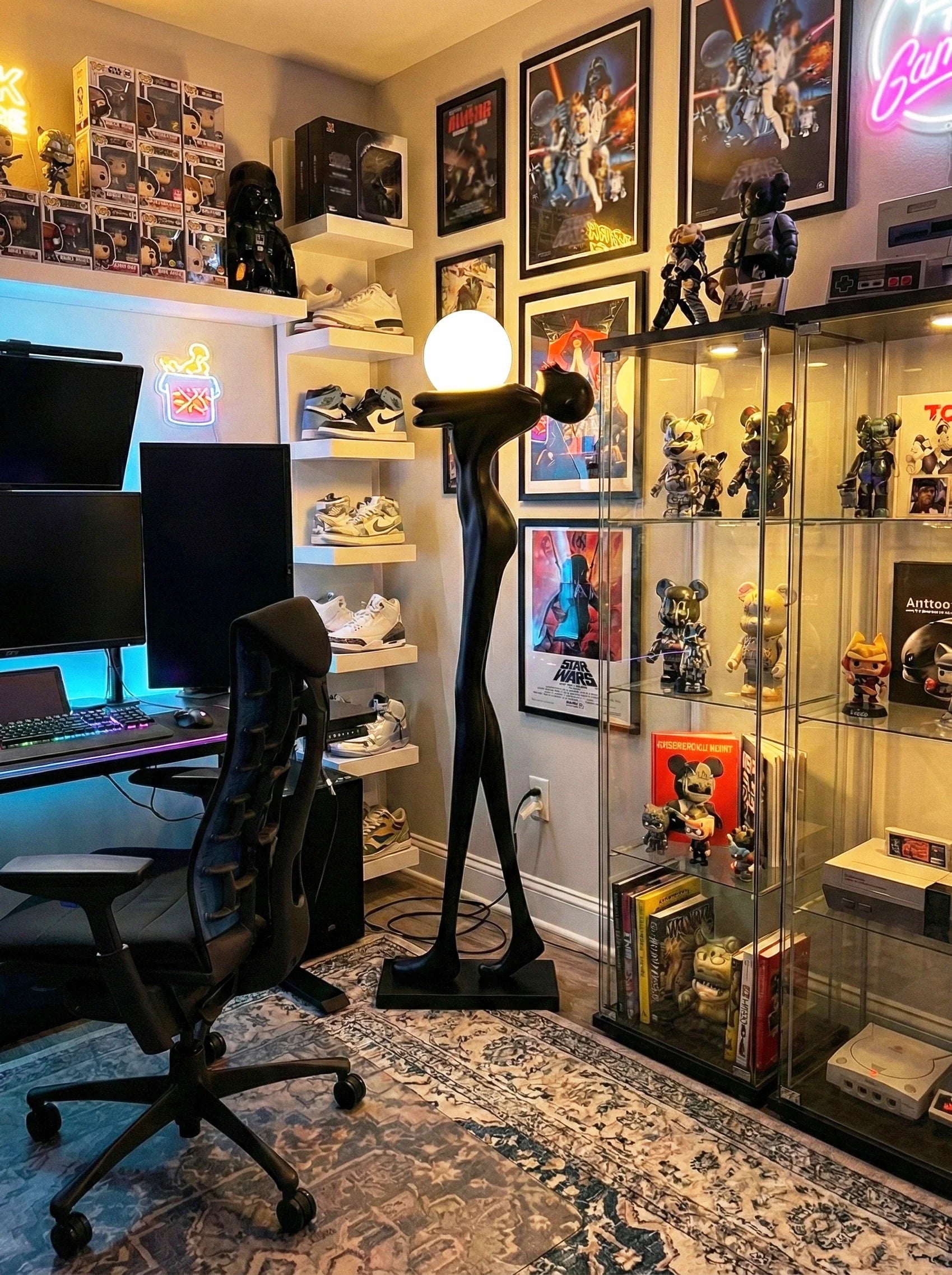 Moca Sculpture Figure Floor Lamp - Nuvé