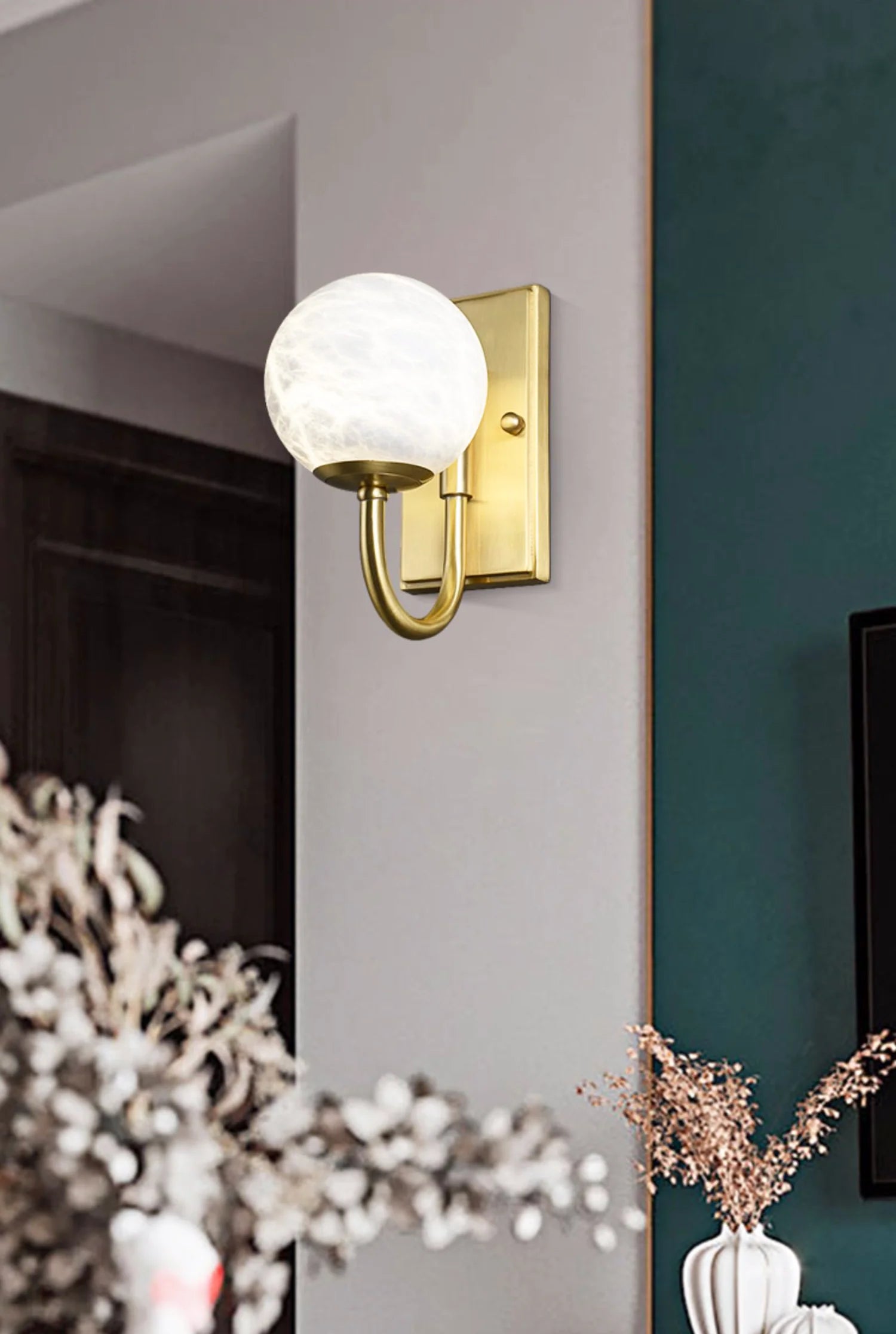 Modern Simple Alabaster Wall Lamp - Nuvé