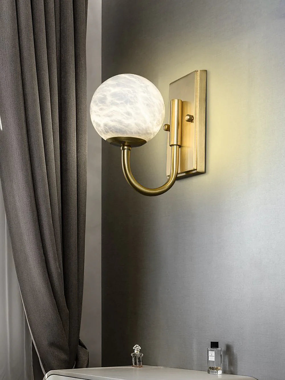 Modern Simple Alabaster Wall Lamp - Nuvé