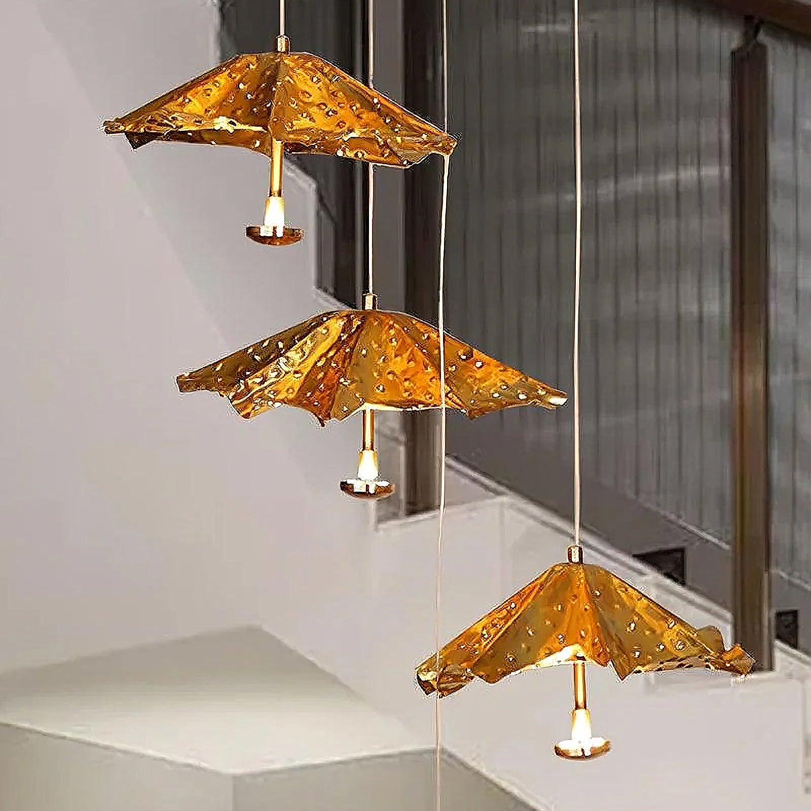 Modern Livra Chandelier - Nuvé