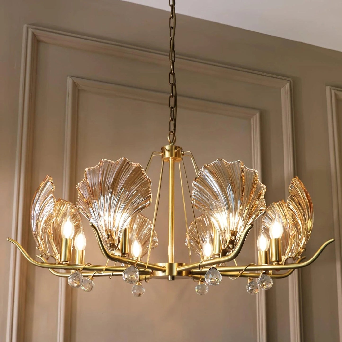 Modern Shell Glass Chandelier - Nuvé