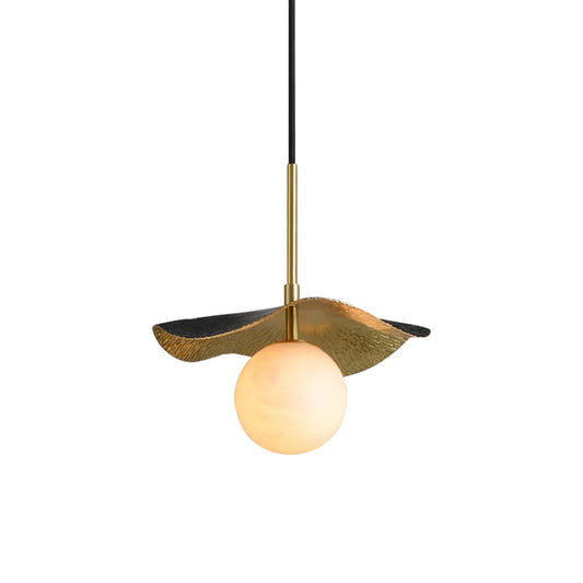 Alabaster Montera Brass Pendant Light - Nuvé