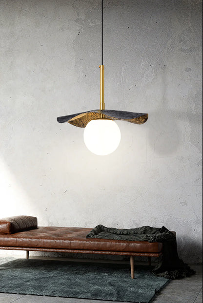 Alabaster Montera Brass Pendant Light - Nuvé