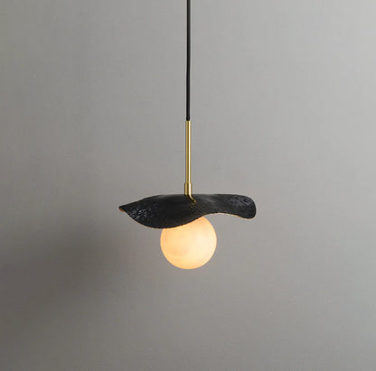 Alabaster Montera Brass Pendant Light - Nuvé