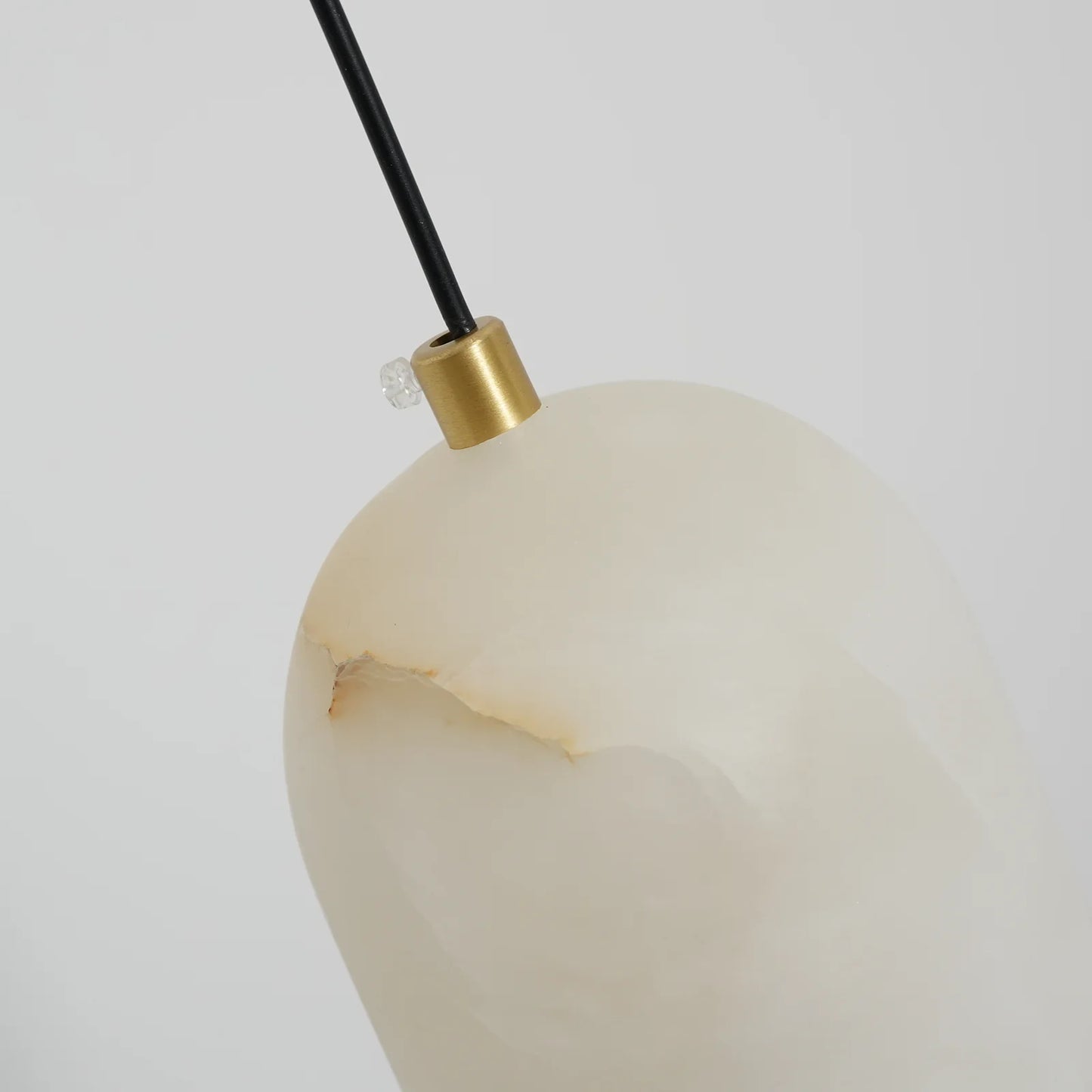 Monty Alabaster Pendant Lamp - Nuvé