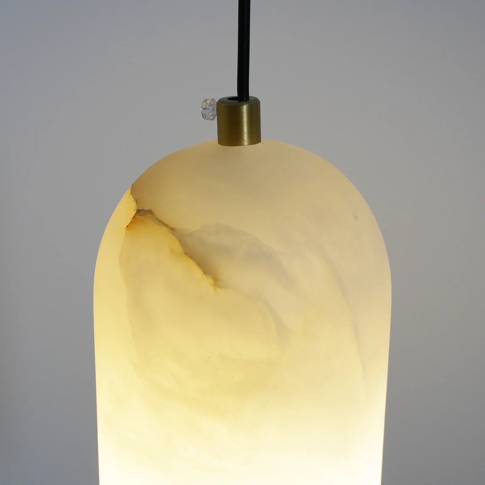 Monty Alabaster Pendant Lamp - Nuvé