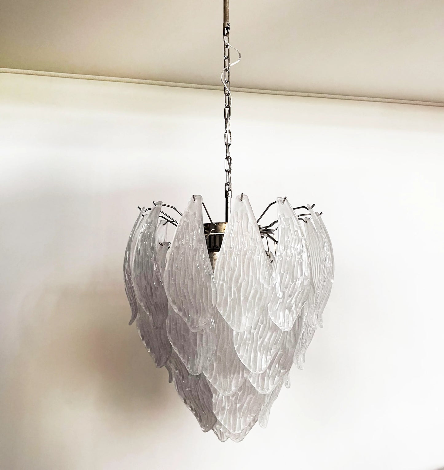 Murano Frosted Carved Glass Leaves Chandelier - Nuvé
