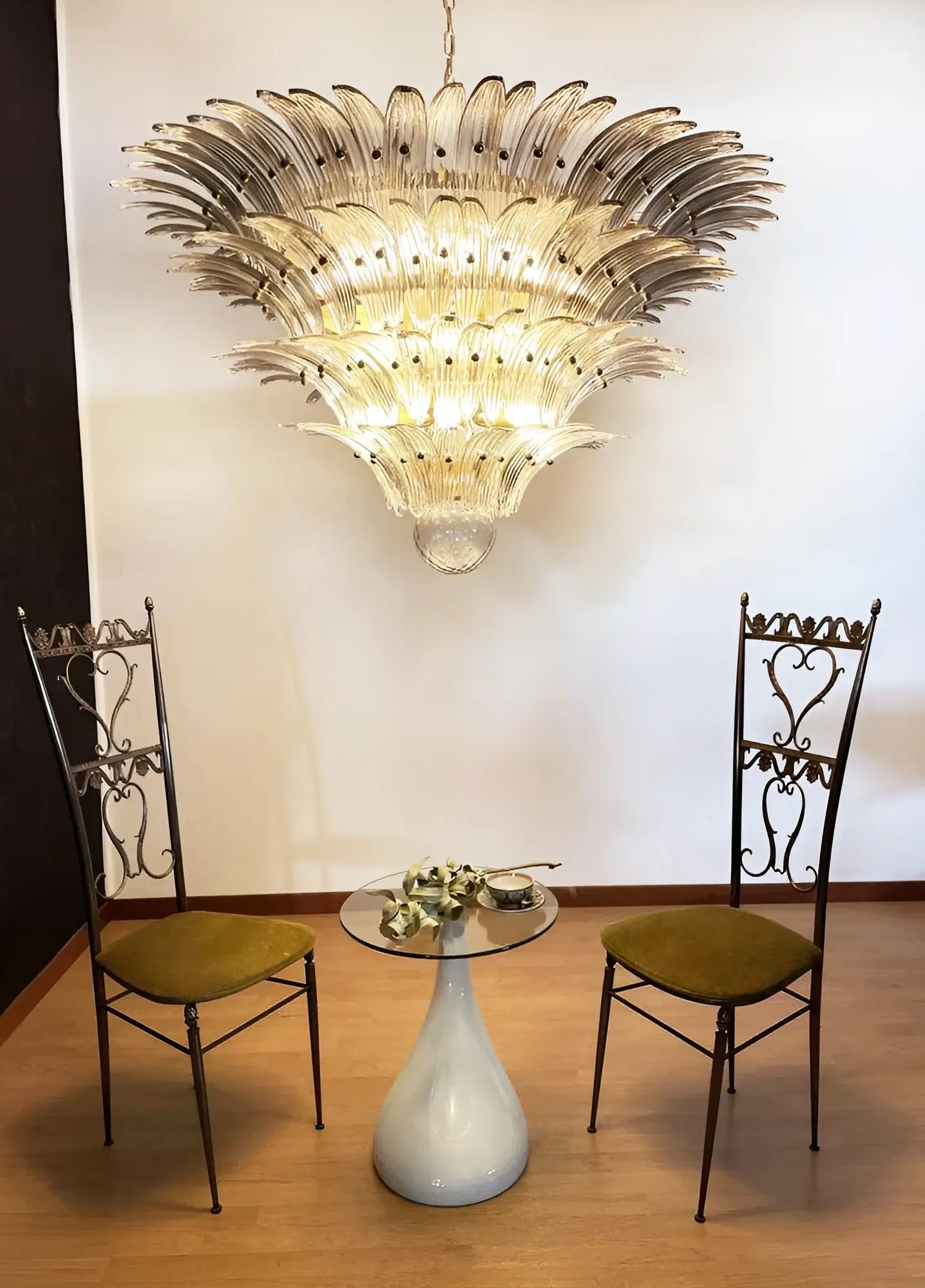 Murano Palmette Smoked Chandelier - Nuvé