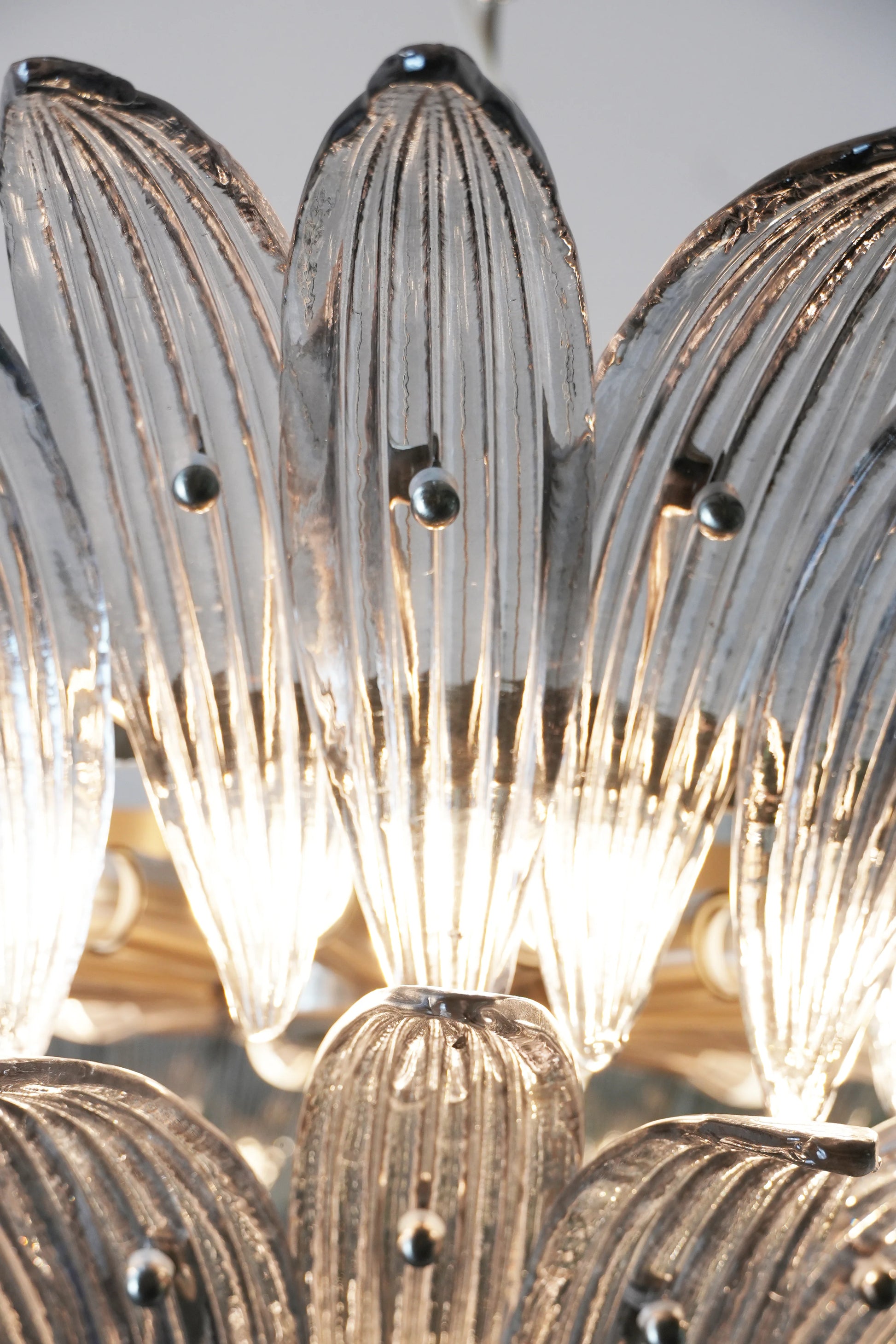 Murano Palmette Smoked Chandelier - Nuvé