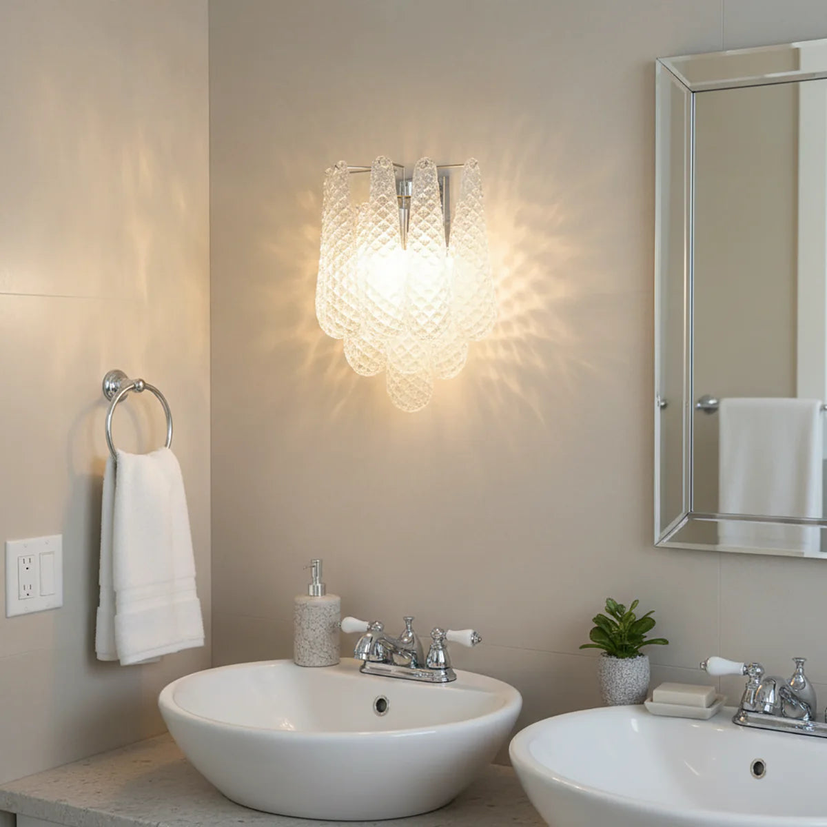Murano Petals Transparent Wall Light - Nuvé