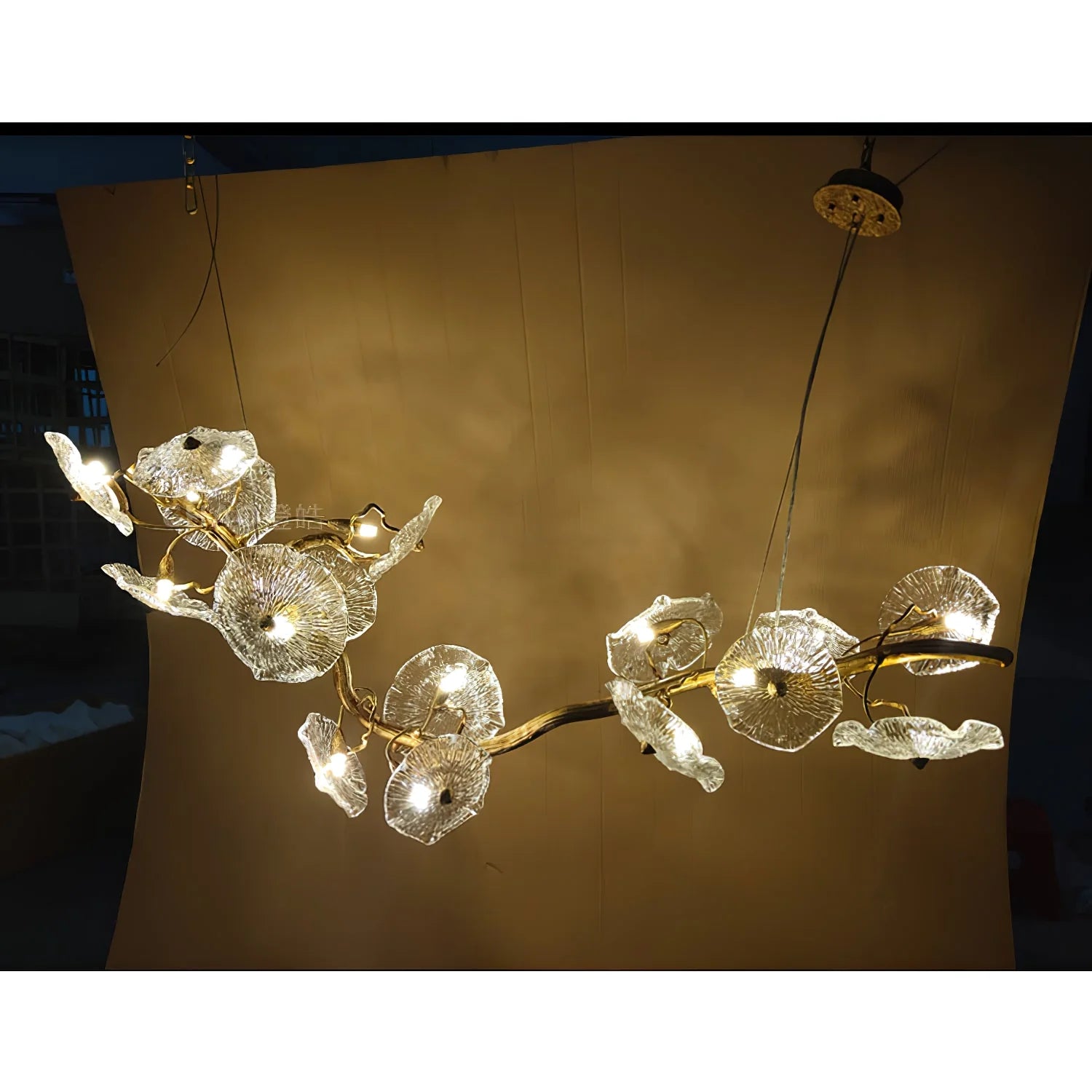 Nenufar Horizontal Chandelier - Nuvé