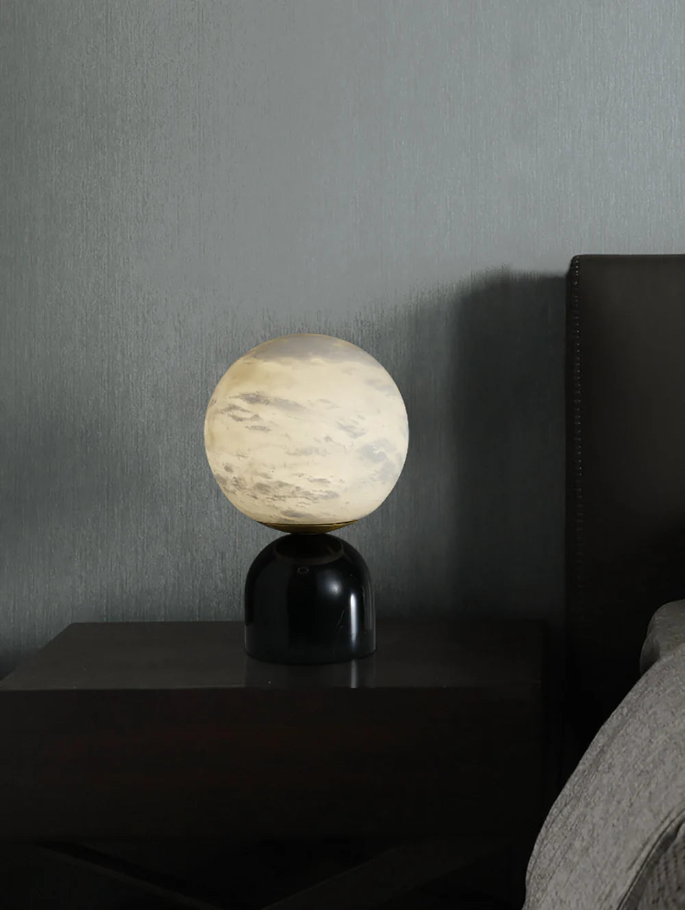 Nordic Bedside Alabaster Table Lamp - Nuvé