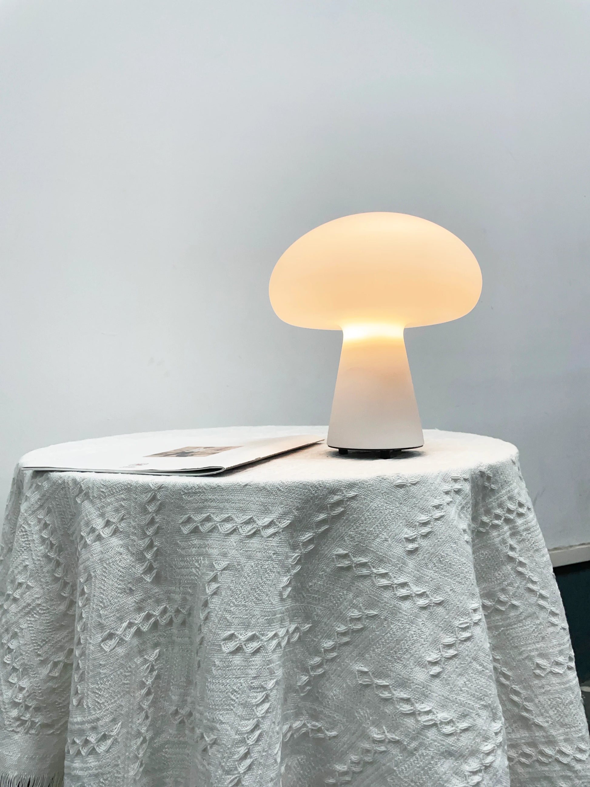 Frosted Glass Obello Table Lamp - Nuvé