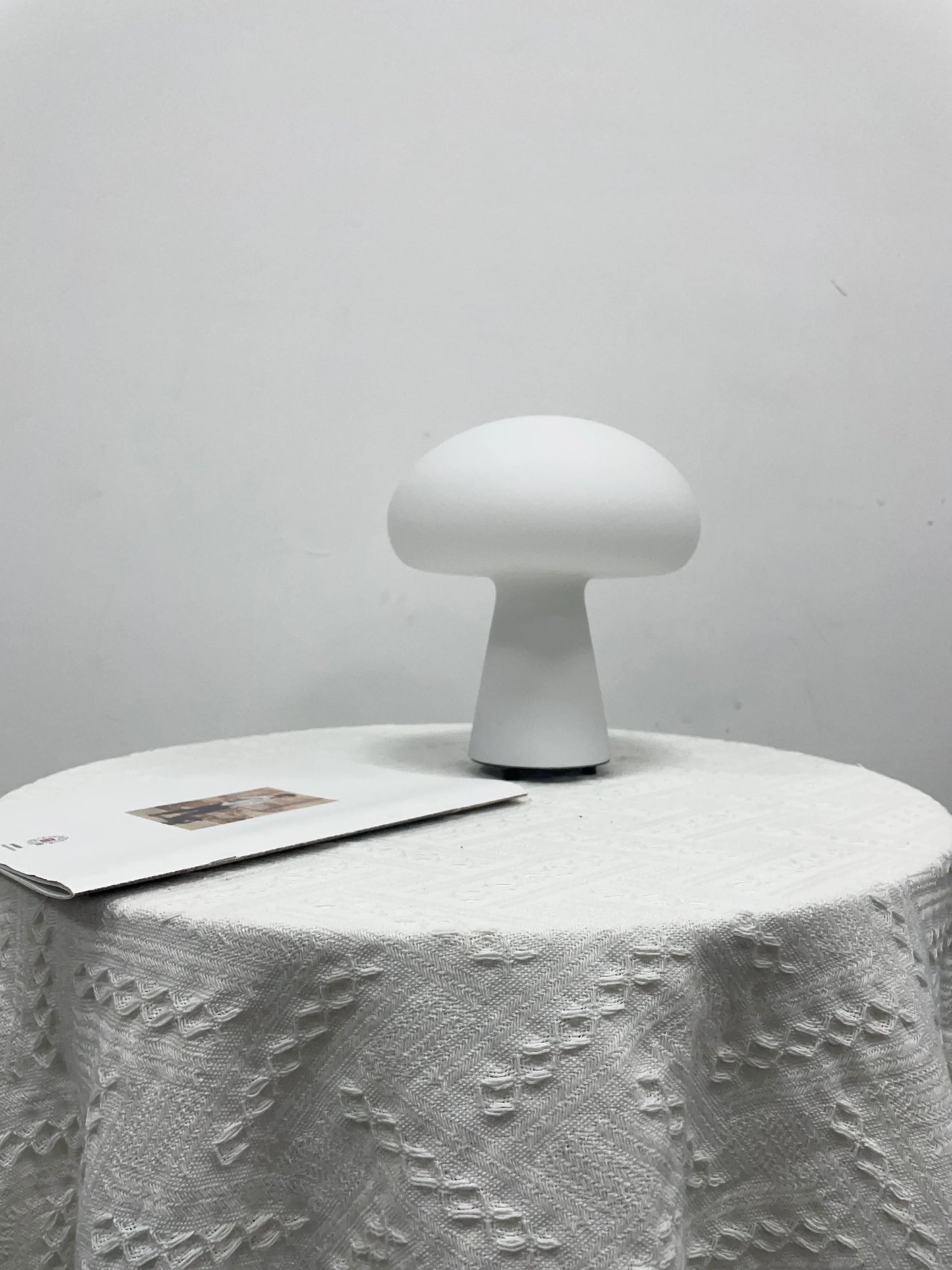 Frosted Glass Obello Table Lamp - Nuvé