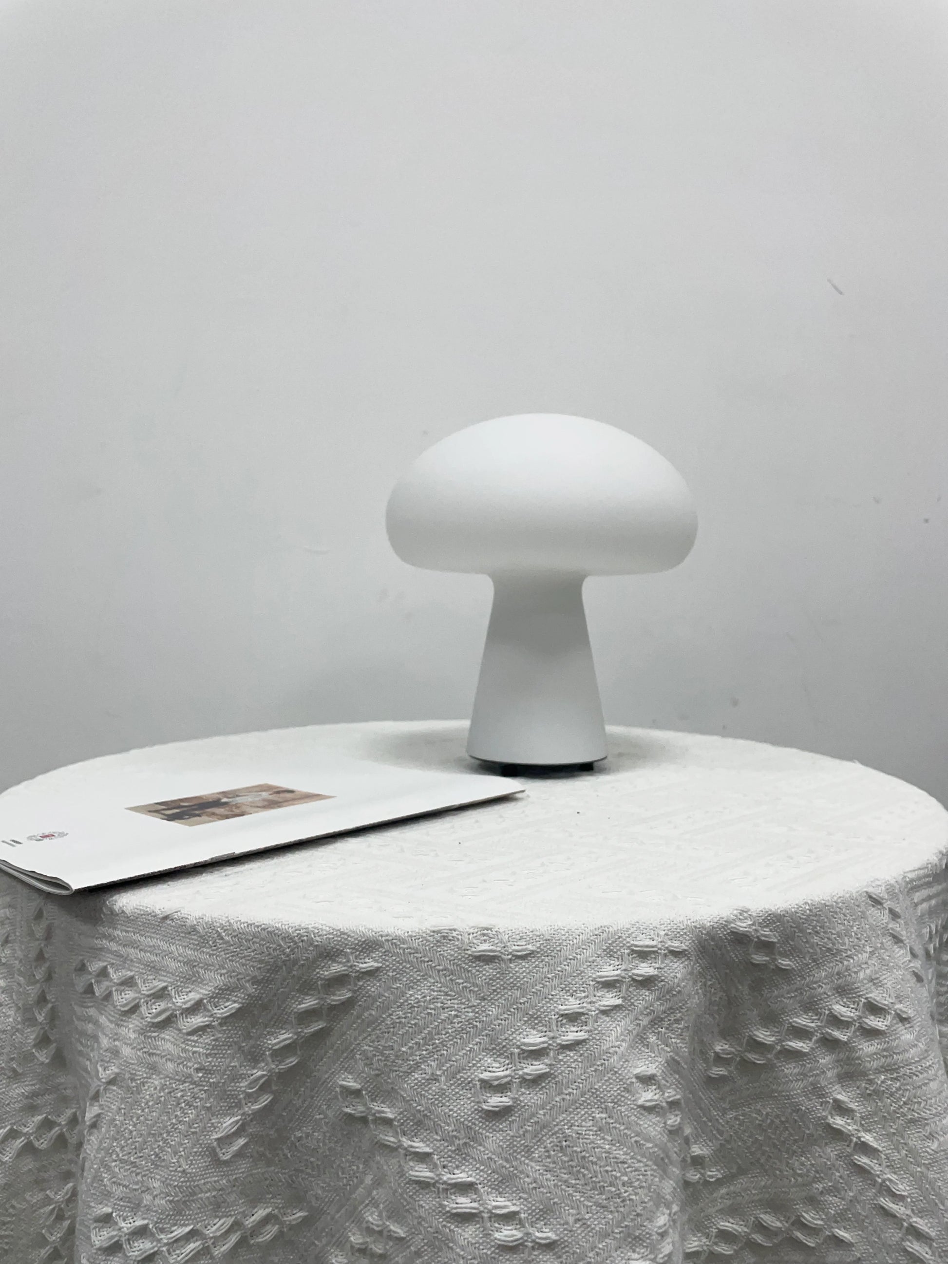 Frosted Glass Obello Table Lamp - Nuvé