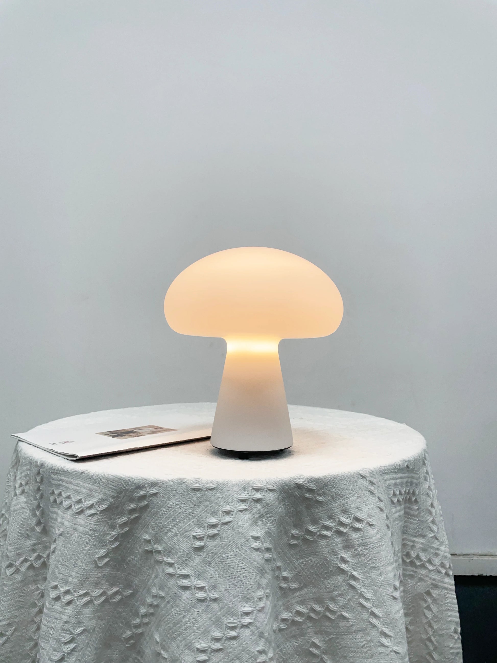 Frosted Glass Obello Table Lamp - Nuvé