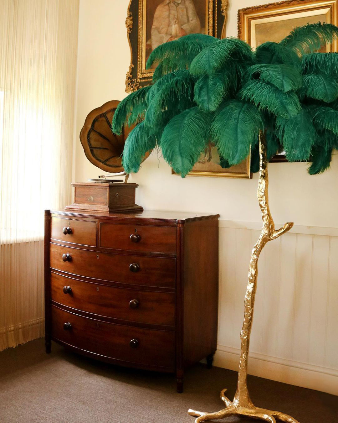 Ostrich Feather Floor Lamp - Nuvé
