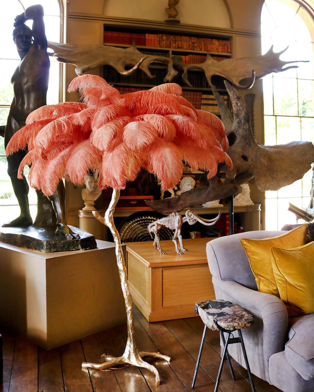 Ostrich Feather Floor Lamp - Nuvé