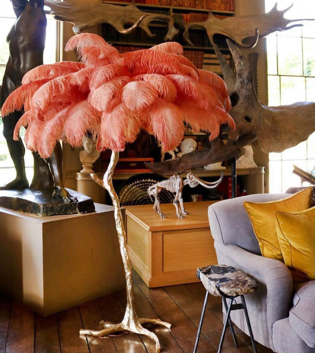 Ostrich Feather Floor Lamp - Nuvé