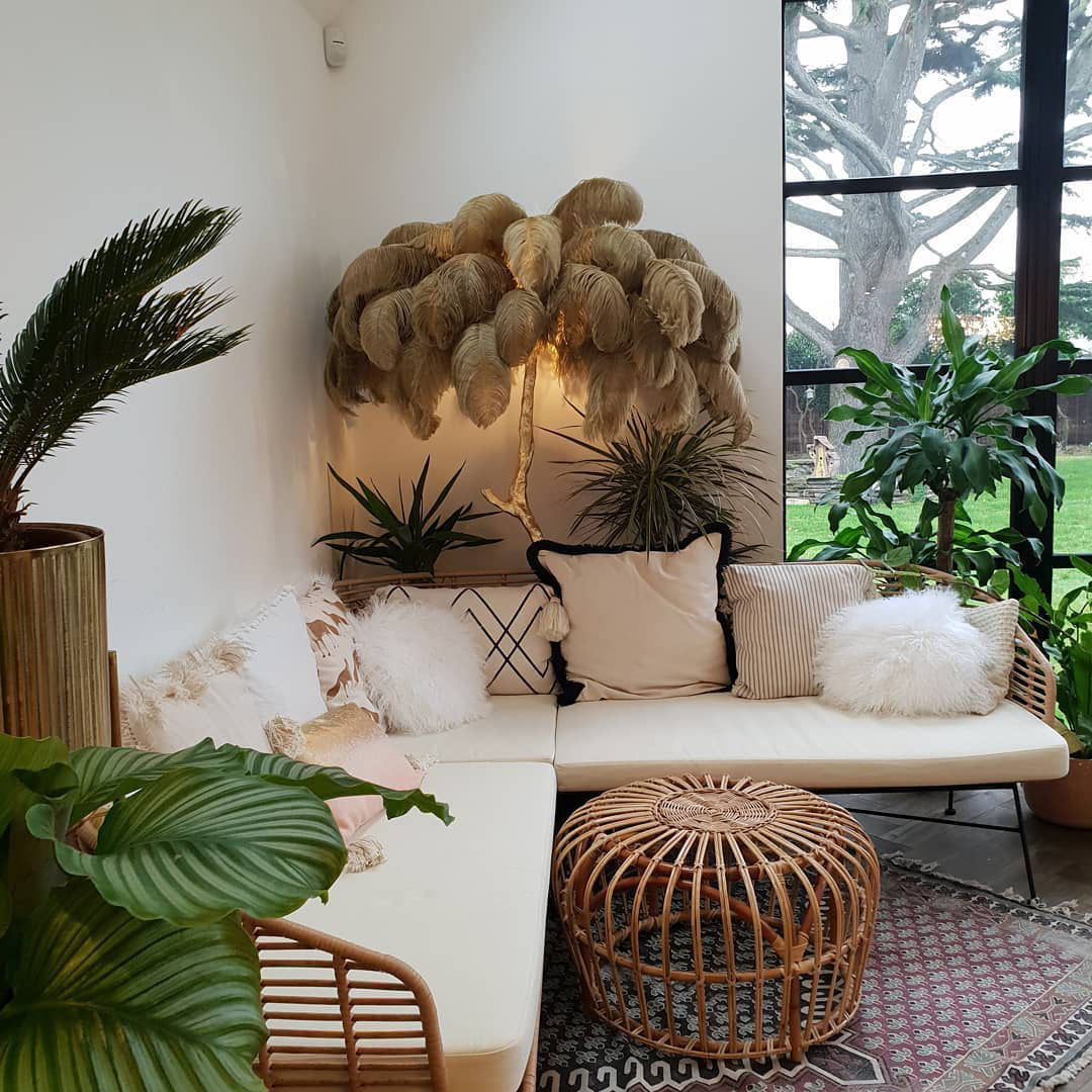 Ostrich Feather Floor Lamp - Nuvé