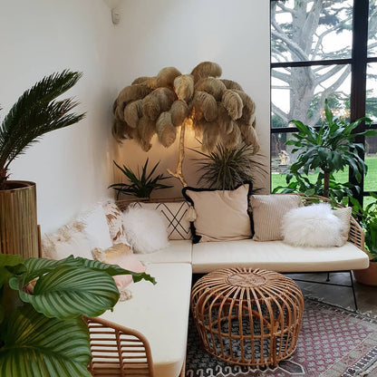 Ostrich Feather Floor Lamp - Nuvé