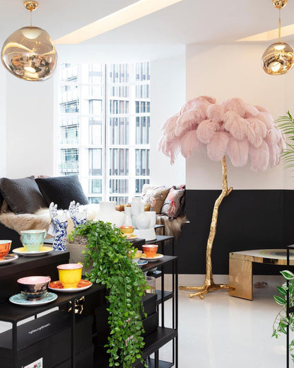 Ostrich Feather Floor Lamp - Nuvé