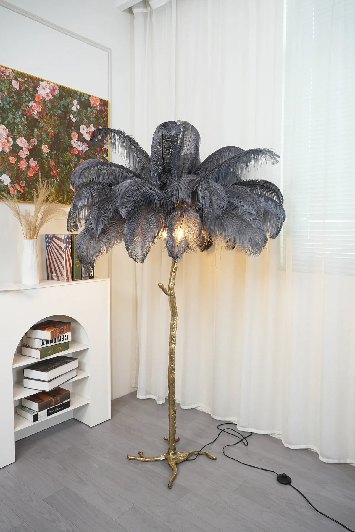 Ostrich Feather Floor Lamp - Nuvé
