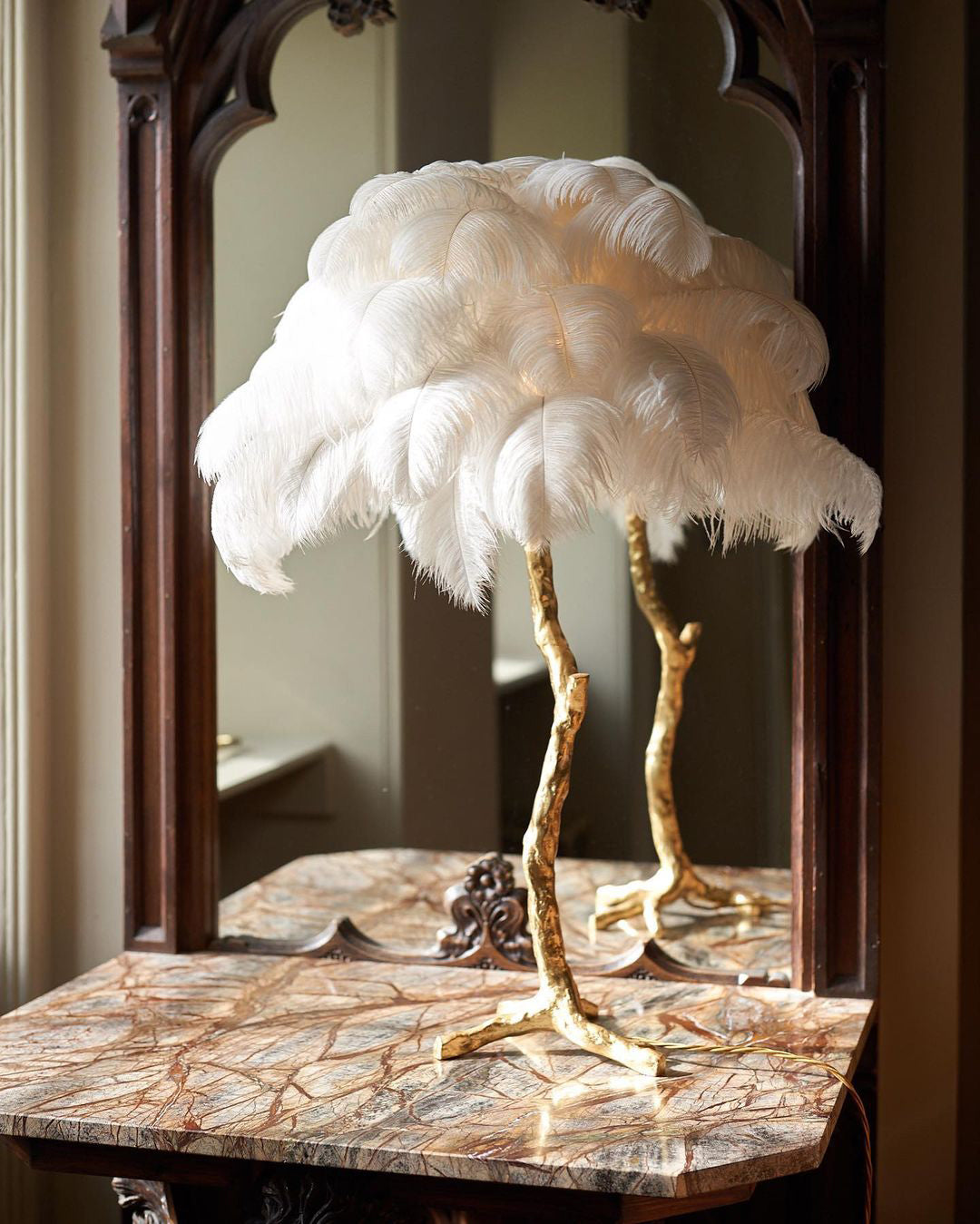 Ostrich Feather Table Lamp - Nuvé