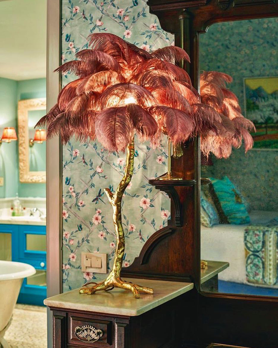 Ostrich Feather Table Lamp - Nuvé