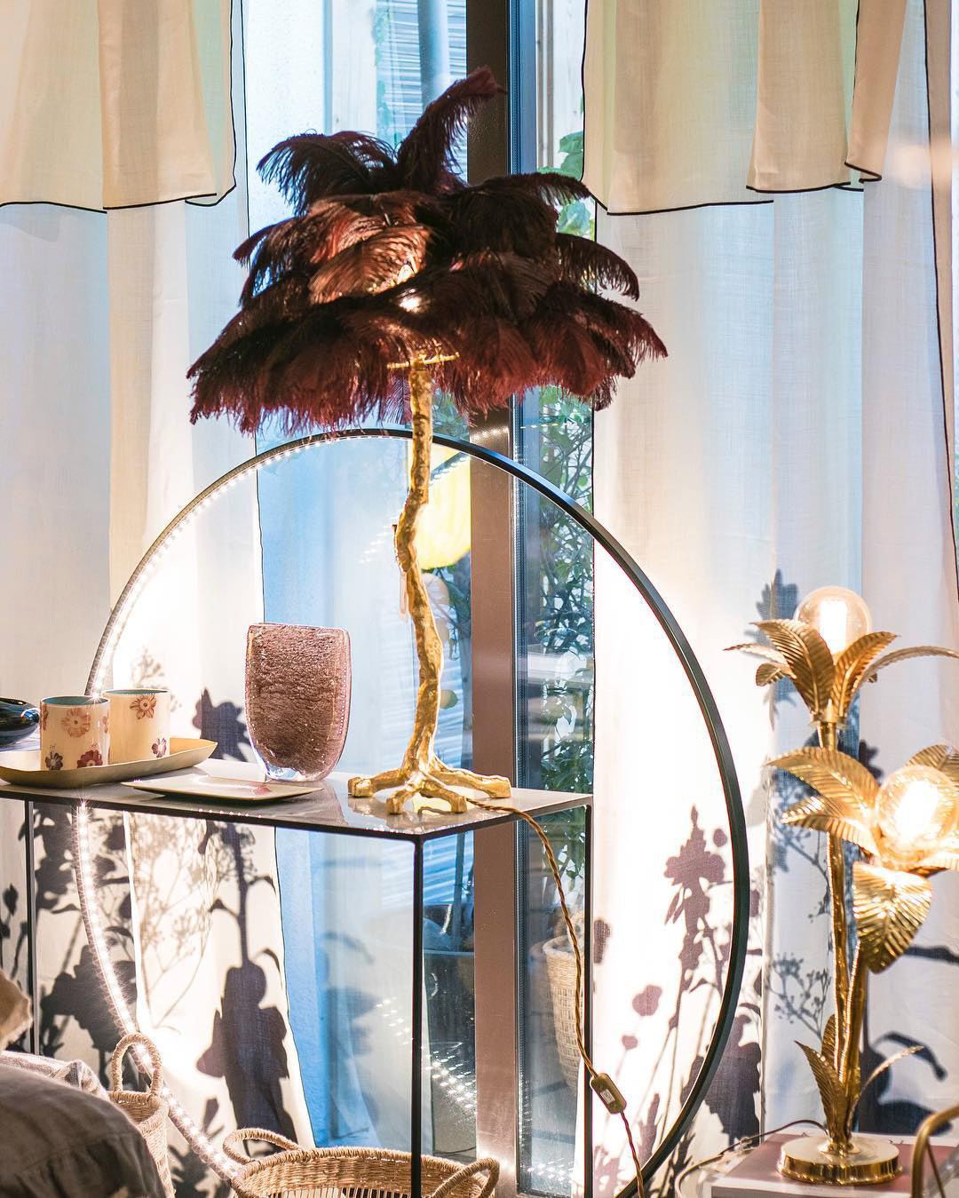 Ostrich Feather Table Lamp - Nuvé