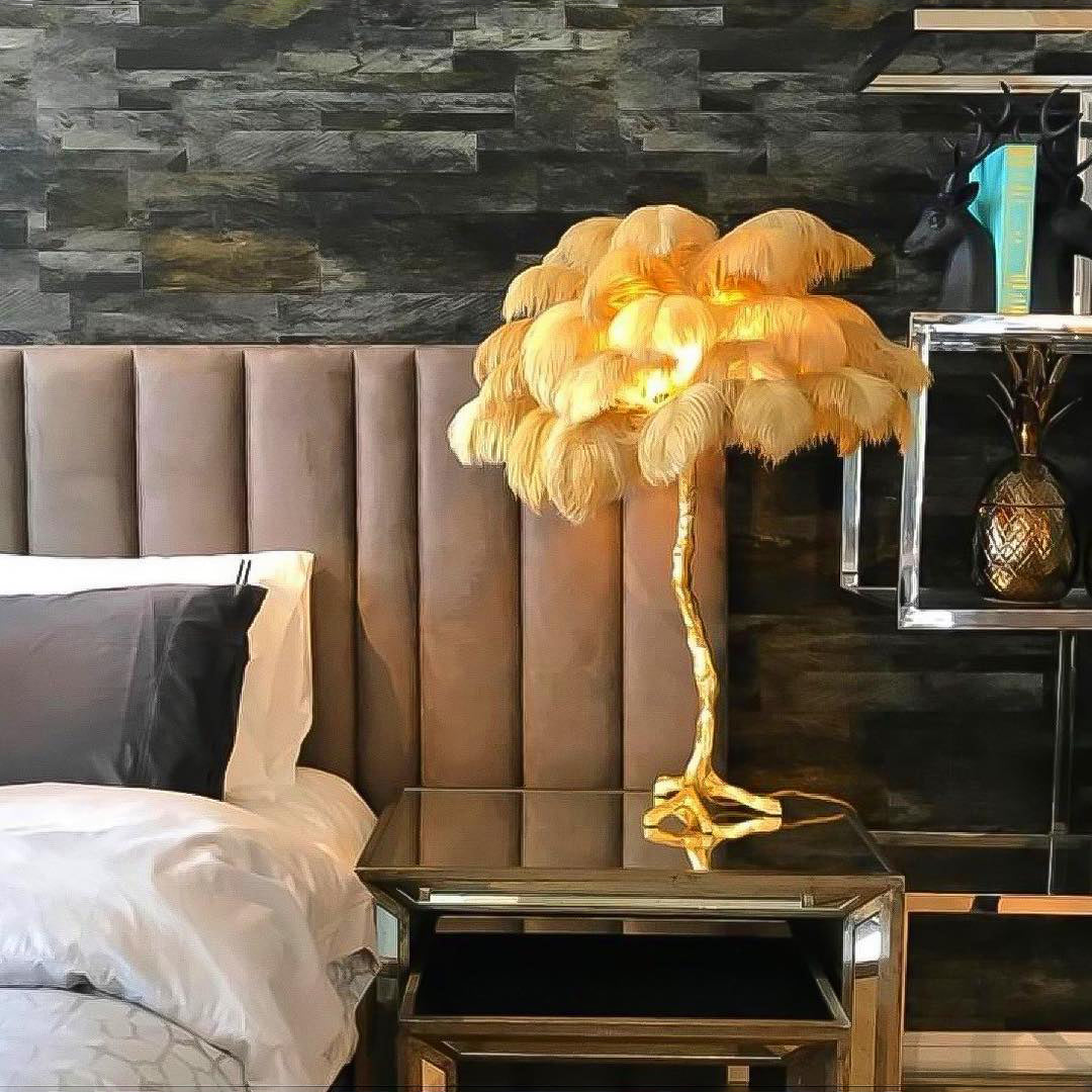 Ostrich Feather Table Lamp - Nuvé