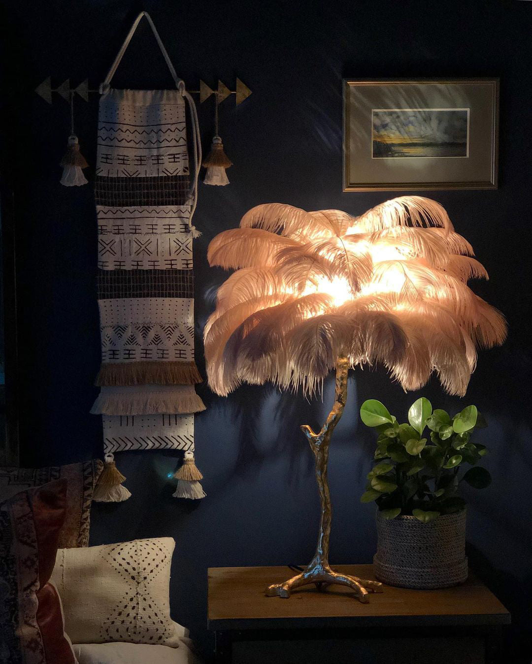 Ostrich Feather Table Lamp - Nuvé