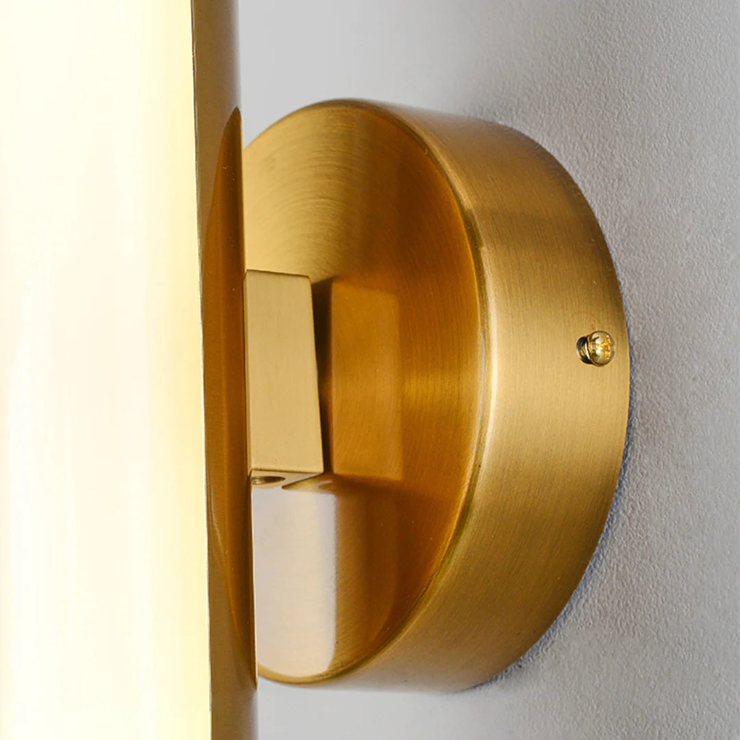 Oval Modern Metal Wall Light - Nuvé